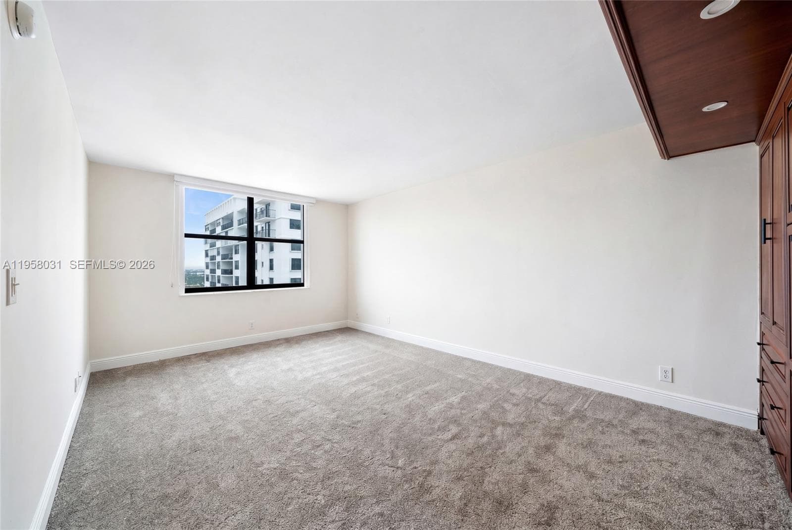 2301 S Ocean Dr 2507 photo 18