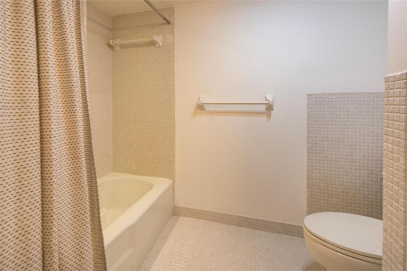 3101 NE 47th Court 504 photo 24