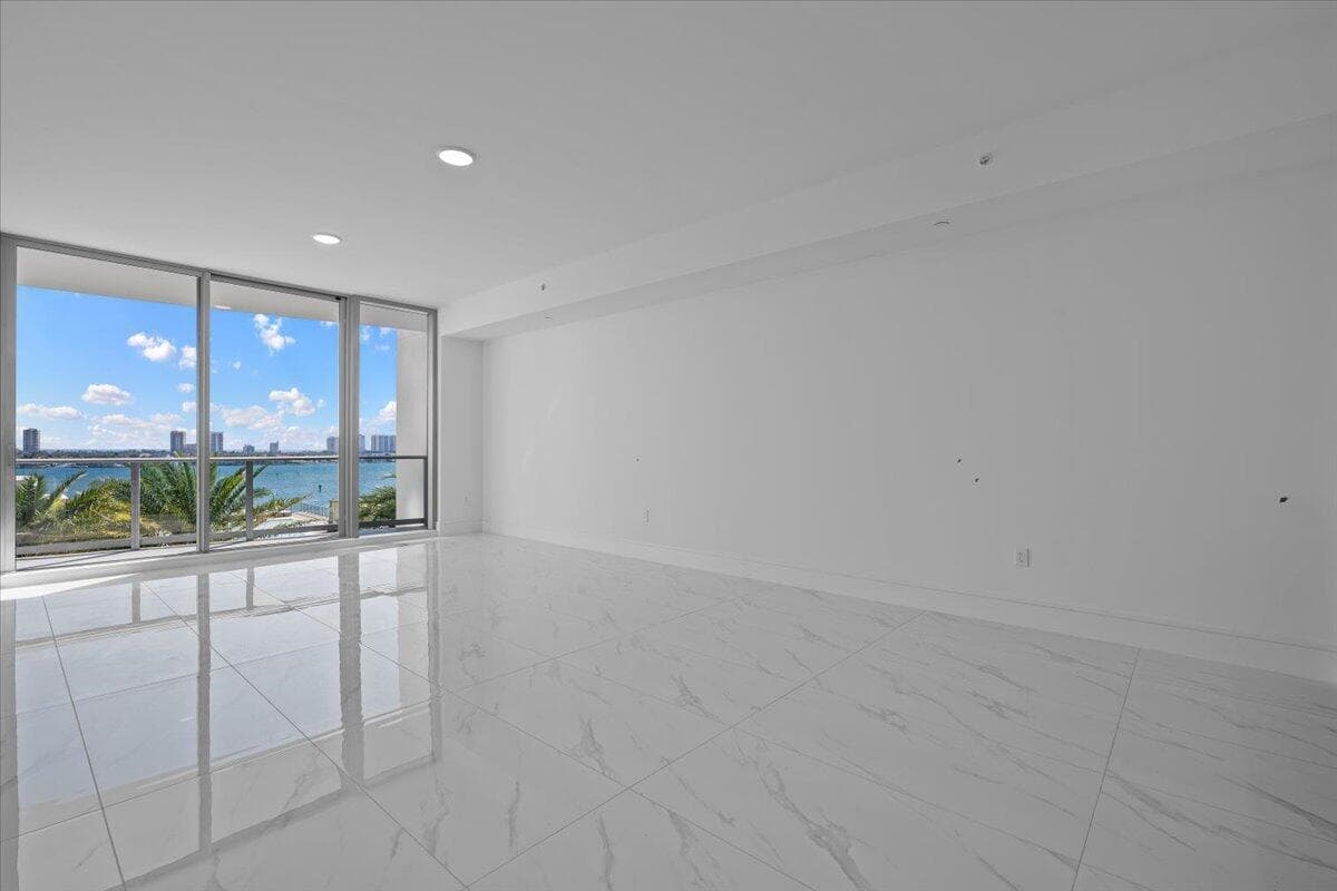 220 Lake Shore Drive 804 photo 6