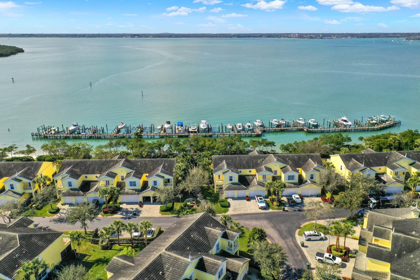1002 Mariner Bay Boulevard 1002 photo 2