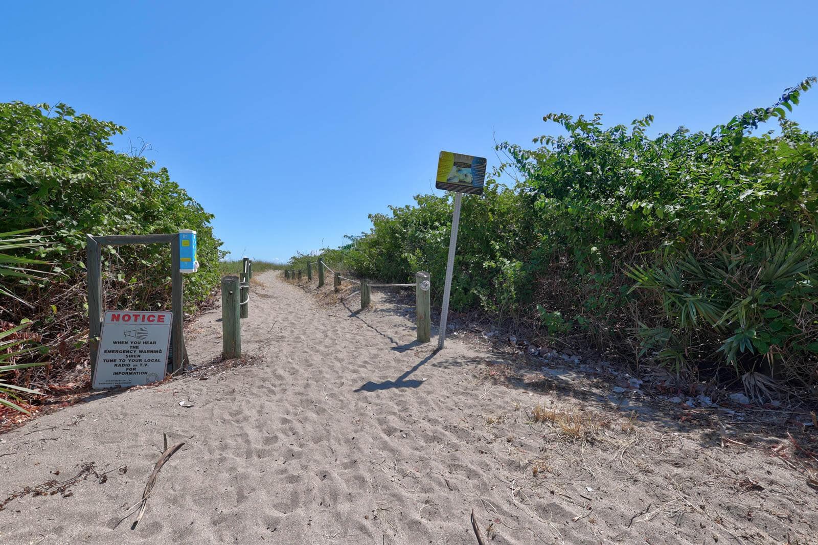 1002 Mariner Bay Boulevard 1002 photo 8