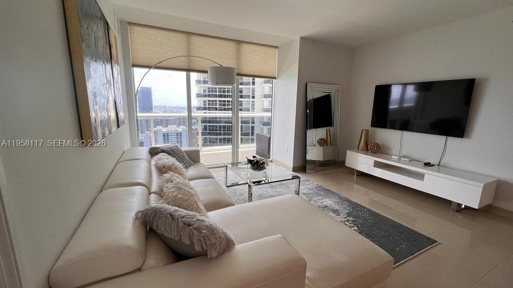 1830 S Ocean Dr(avail 04/01/26) 3404 photo 2
