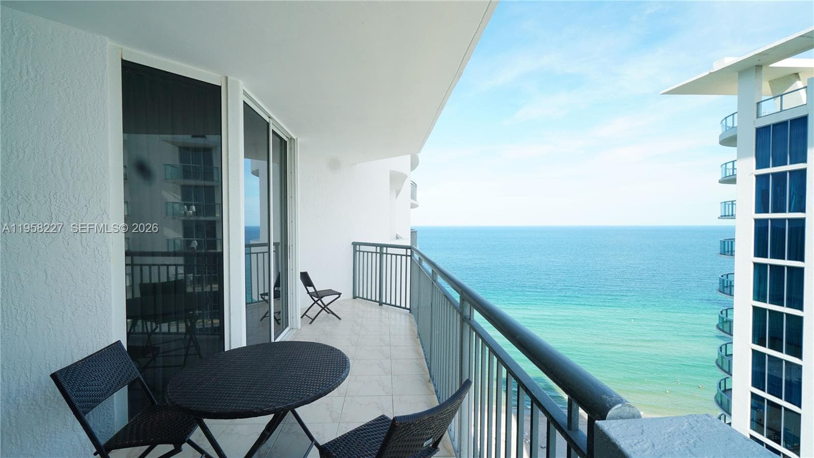 17375 Collins Ave 2304 photo 2