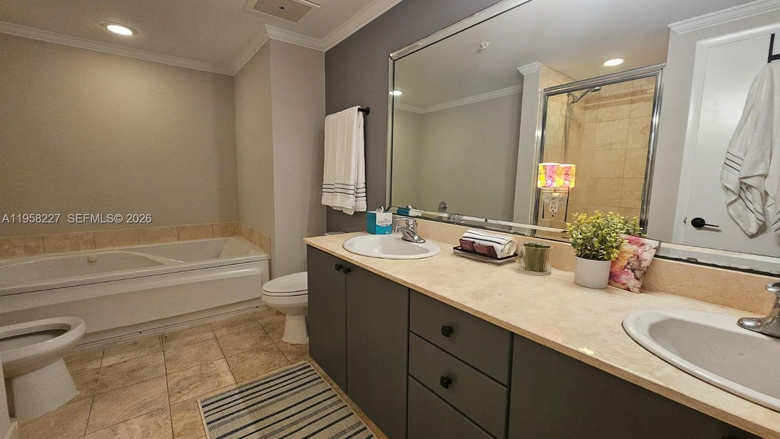 17375 Collins Ave 2304 photo 21