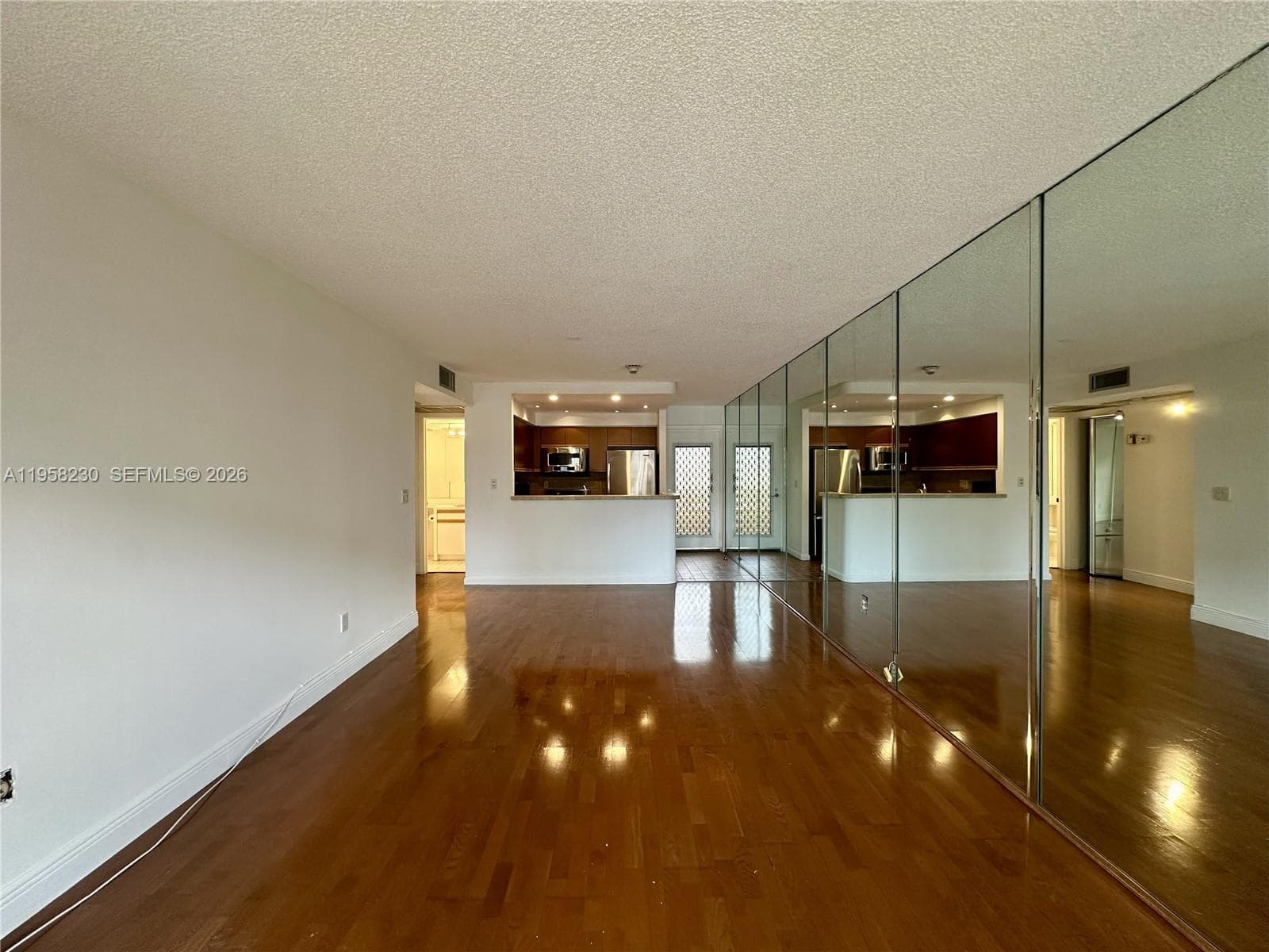 3545 NE 167th St 204 photo 9
