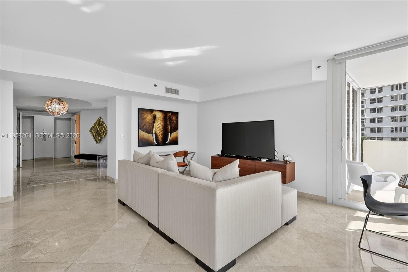 19333 Collins Ave 510 photo 9
