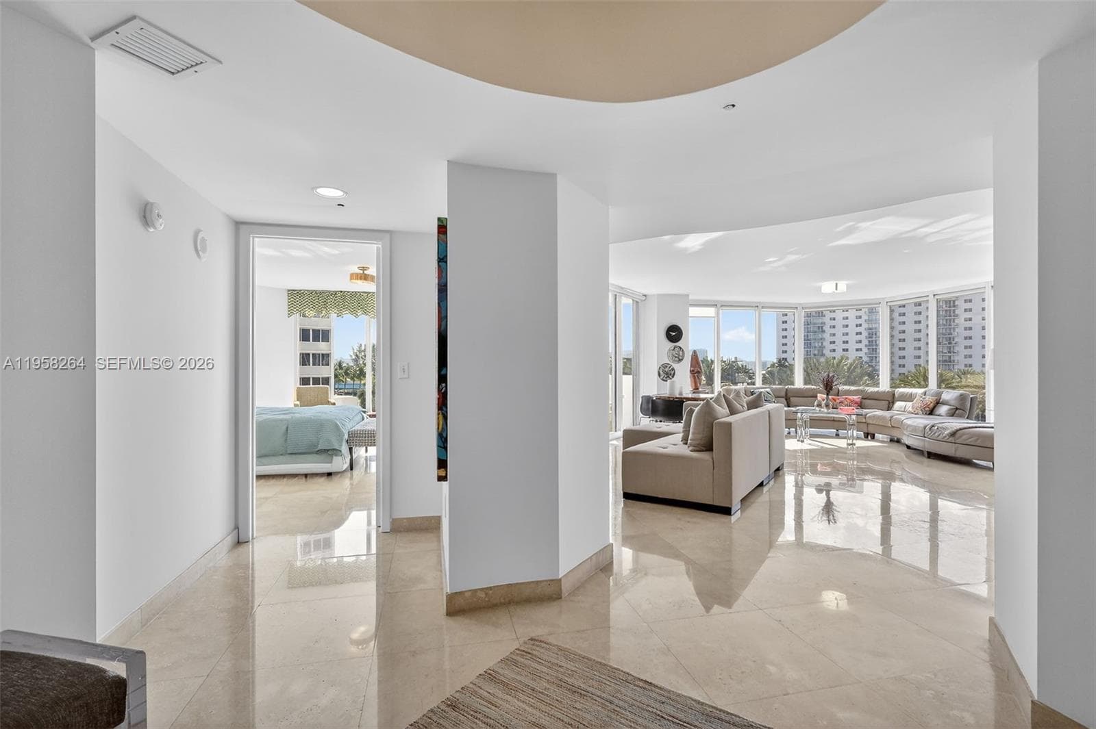 19333 Collins Ave 510 photo 4