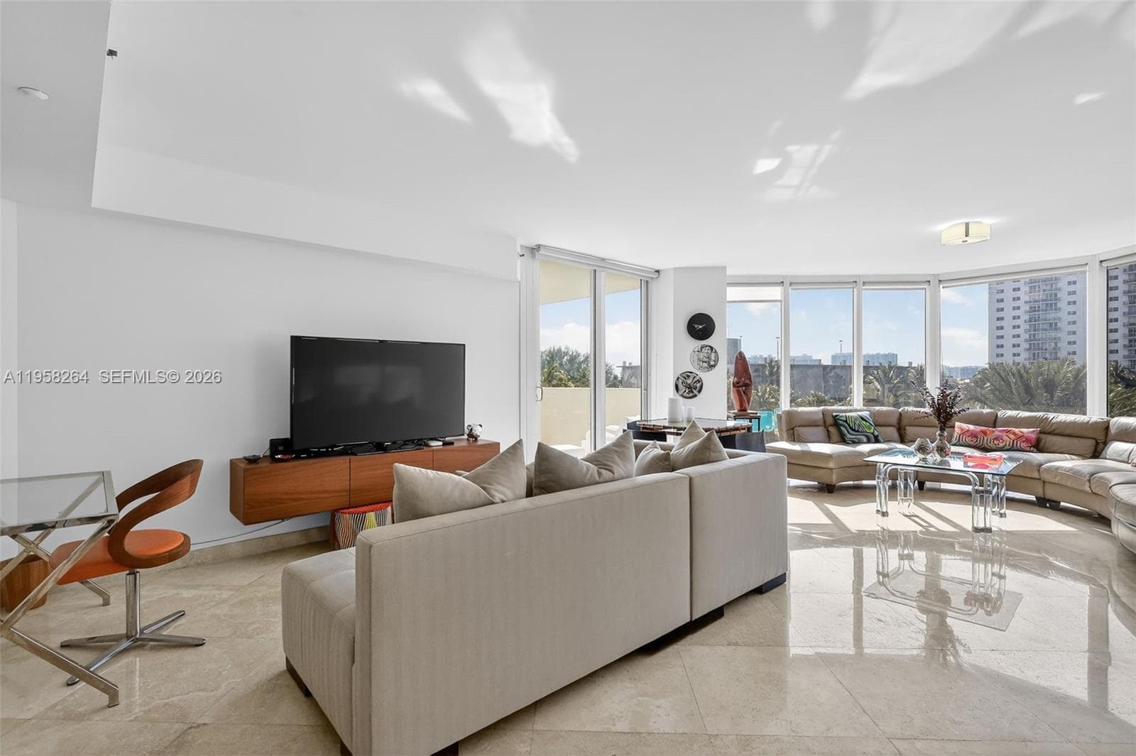 19333 Collins Ave 510 photo 8