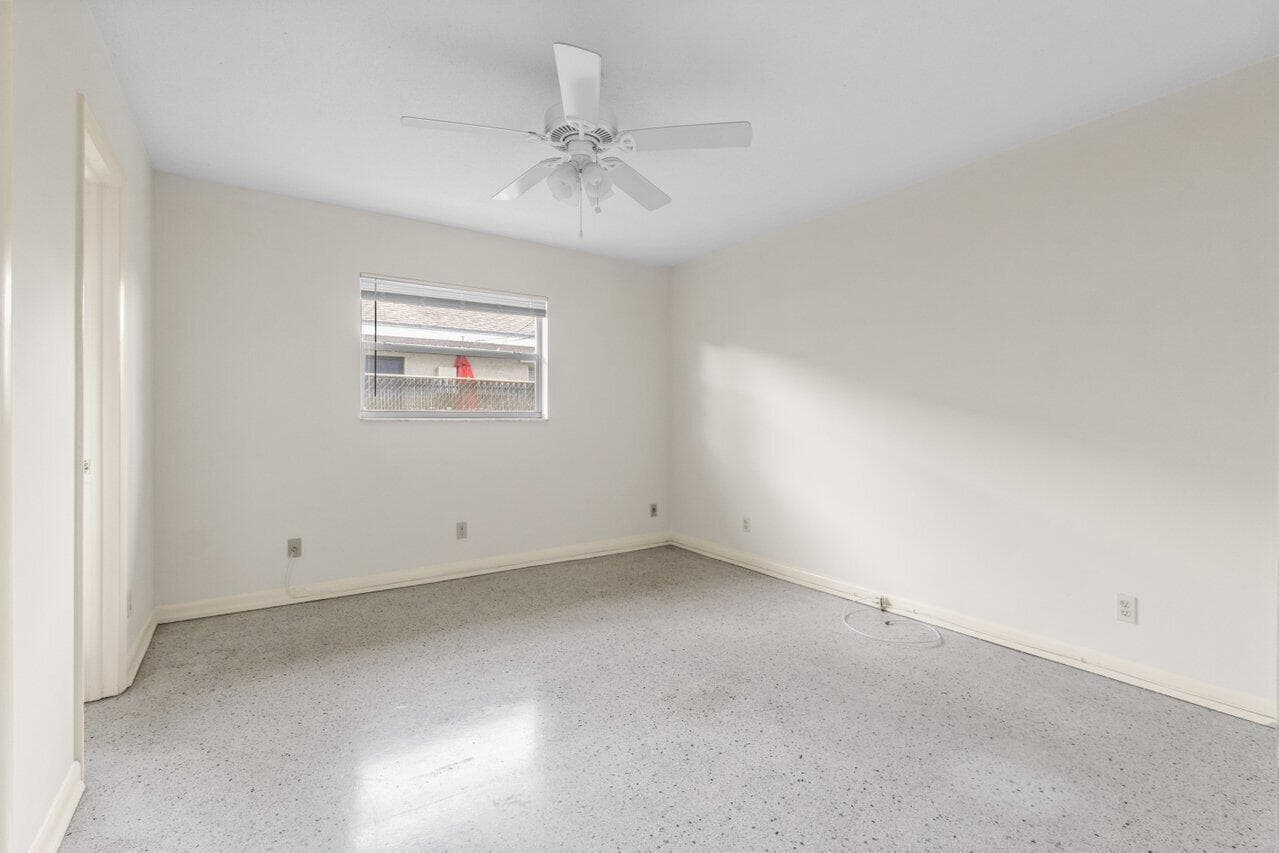 751 Hummingbird Way 6 photo 12