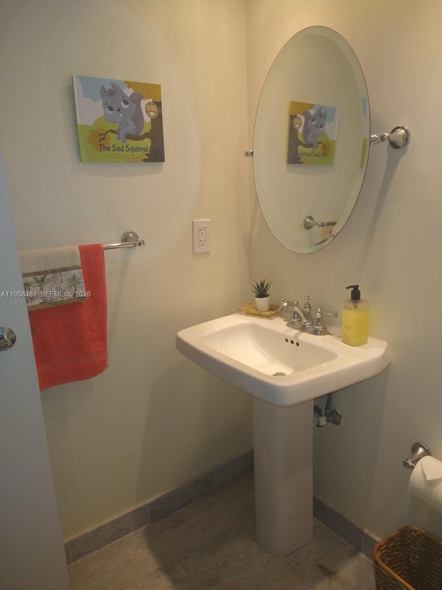 9341 Collins Ave 806 photo 11