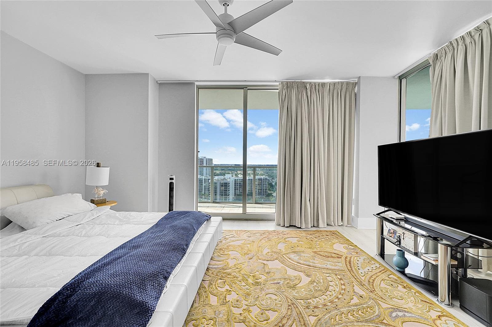 3101 S OCEAN 1802 photo 13