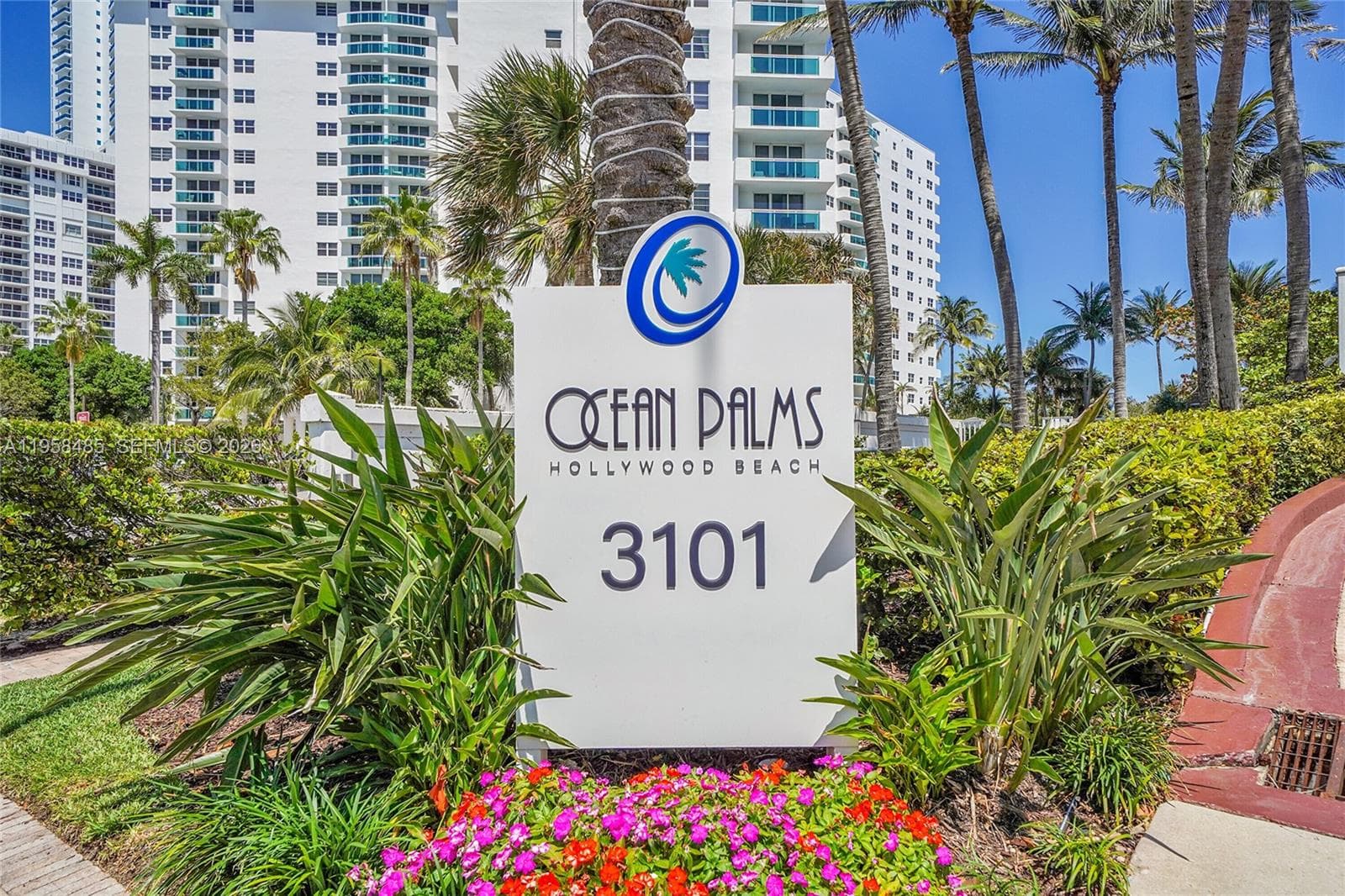 3101 S OCEAN 1802 photo 1