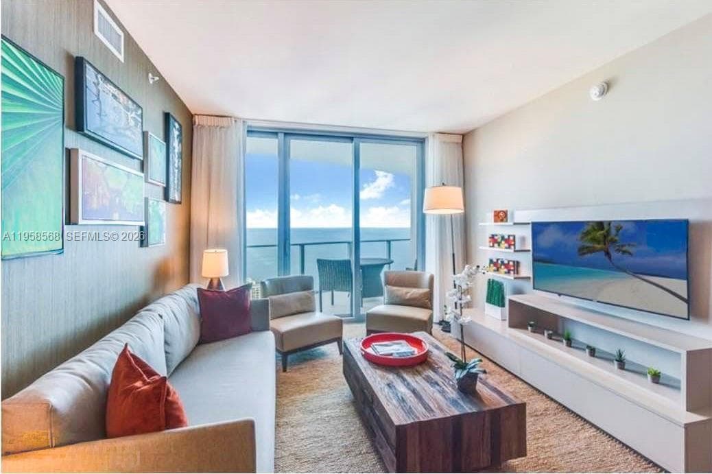 4111 S Ocean Dr 3304 photo 3
