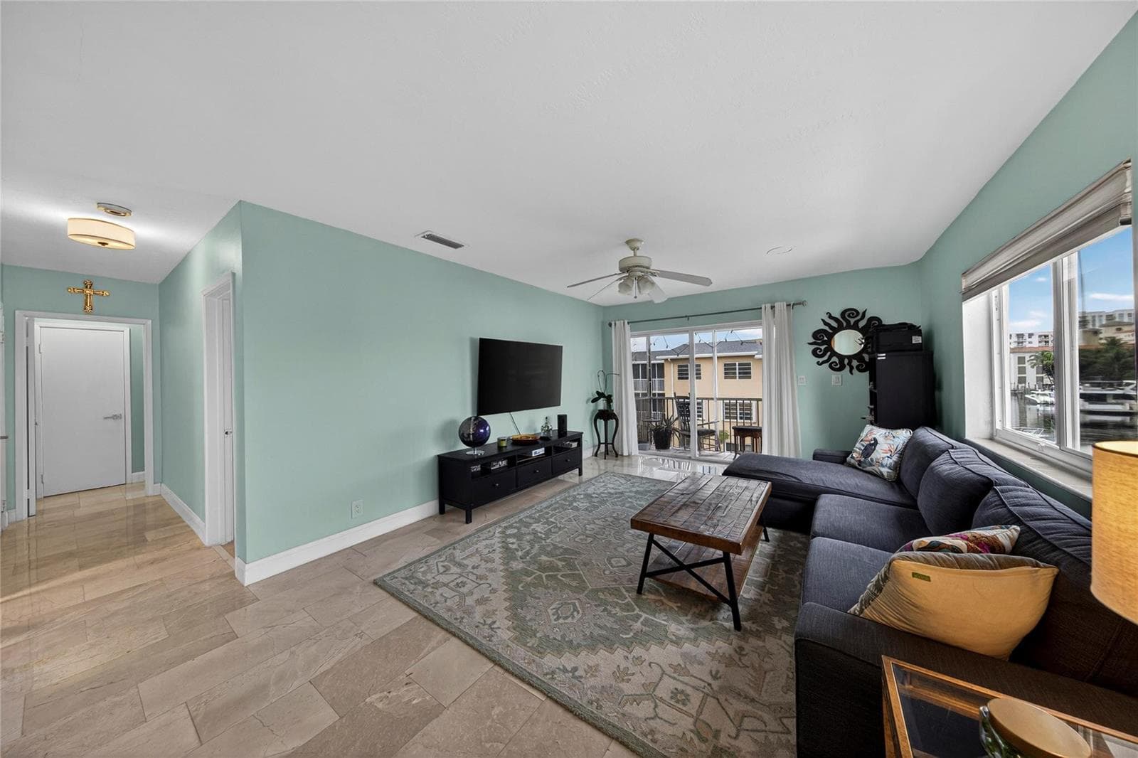 1510 SE 15th Street 310 photo 18