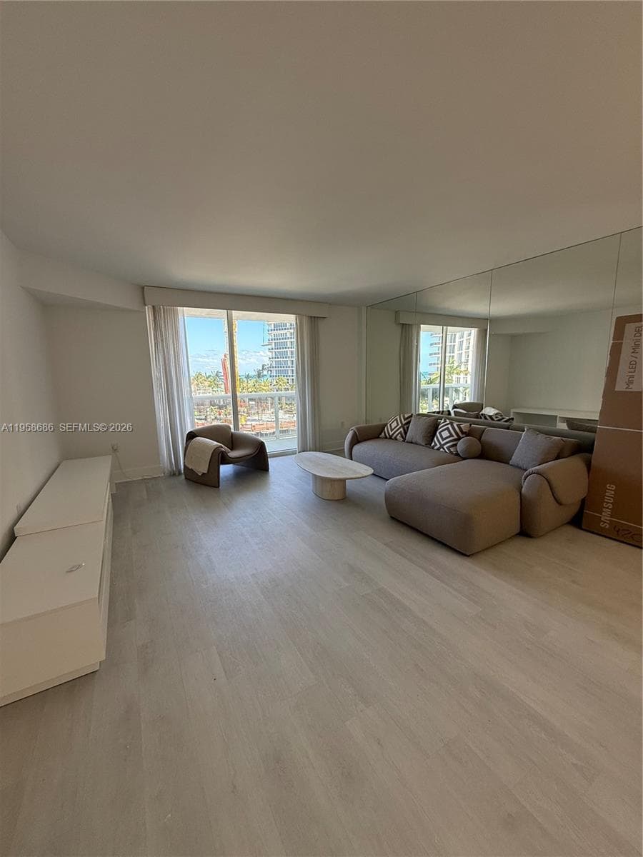 10275 Collins Ave 420 photo 1