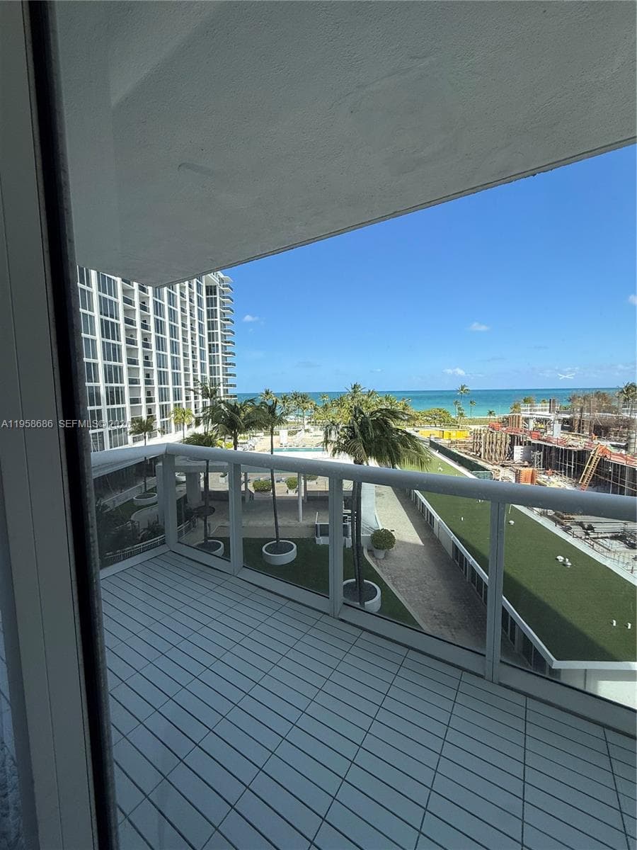 10275 Collins Ave 420 photo 19