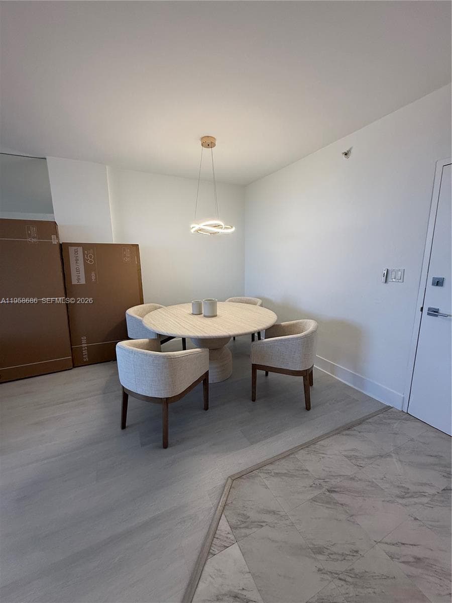 10275 Collins Ave 420 photo 4