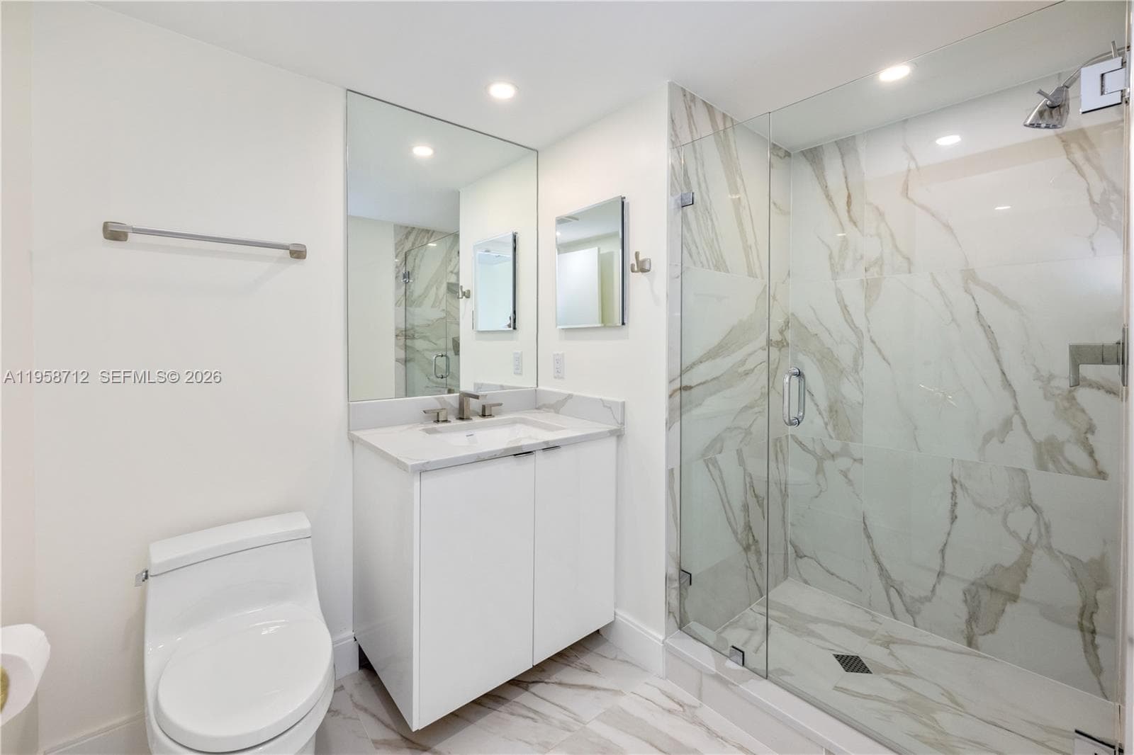 529 S Flagler Dr 19G photo 12