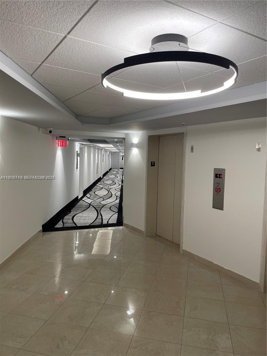 3180 Ocean Dr 1602 photo 3