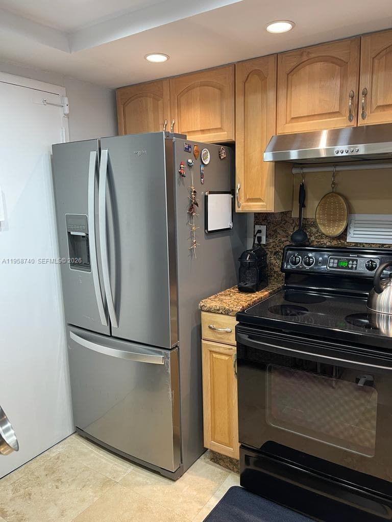 3180 Ocean Dr 1602 photo 20