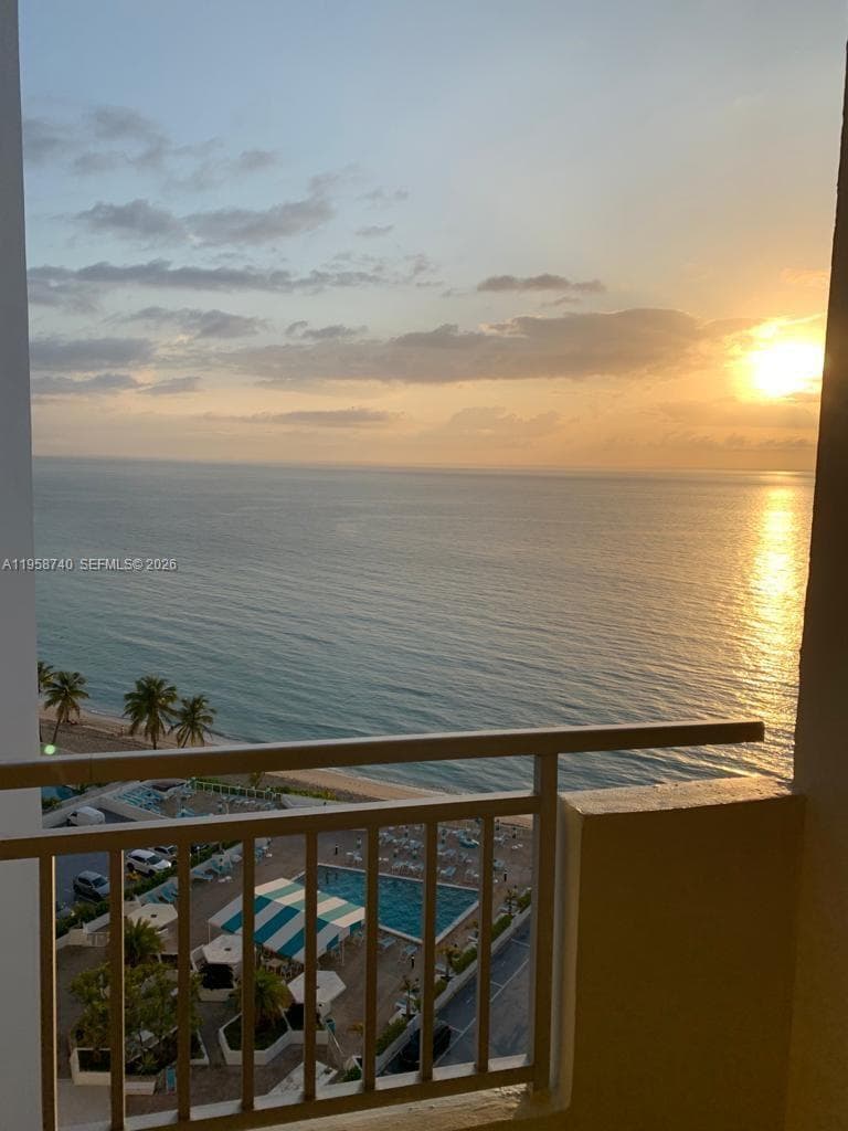 3180 S Ocean Dr 1602 photo 8