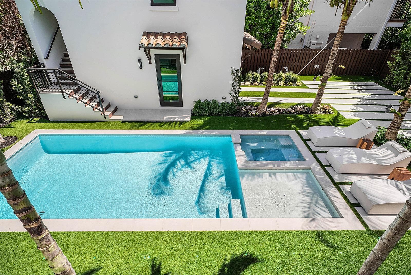 230 Pershing Way photo 23