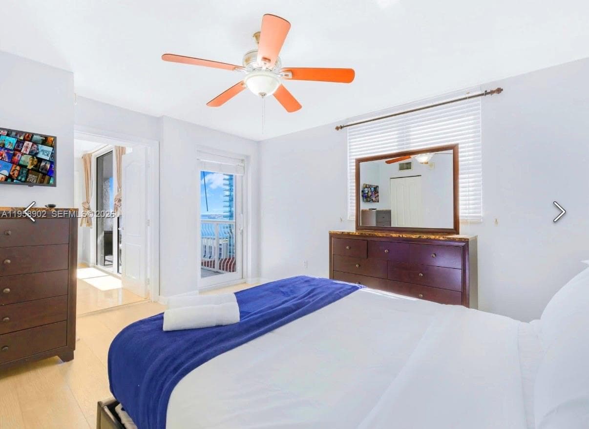 1200 Brickell Bay Dr 1509 photo 13