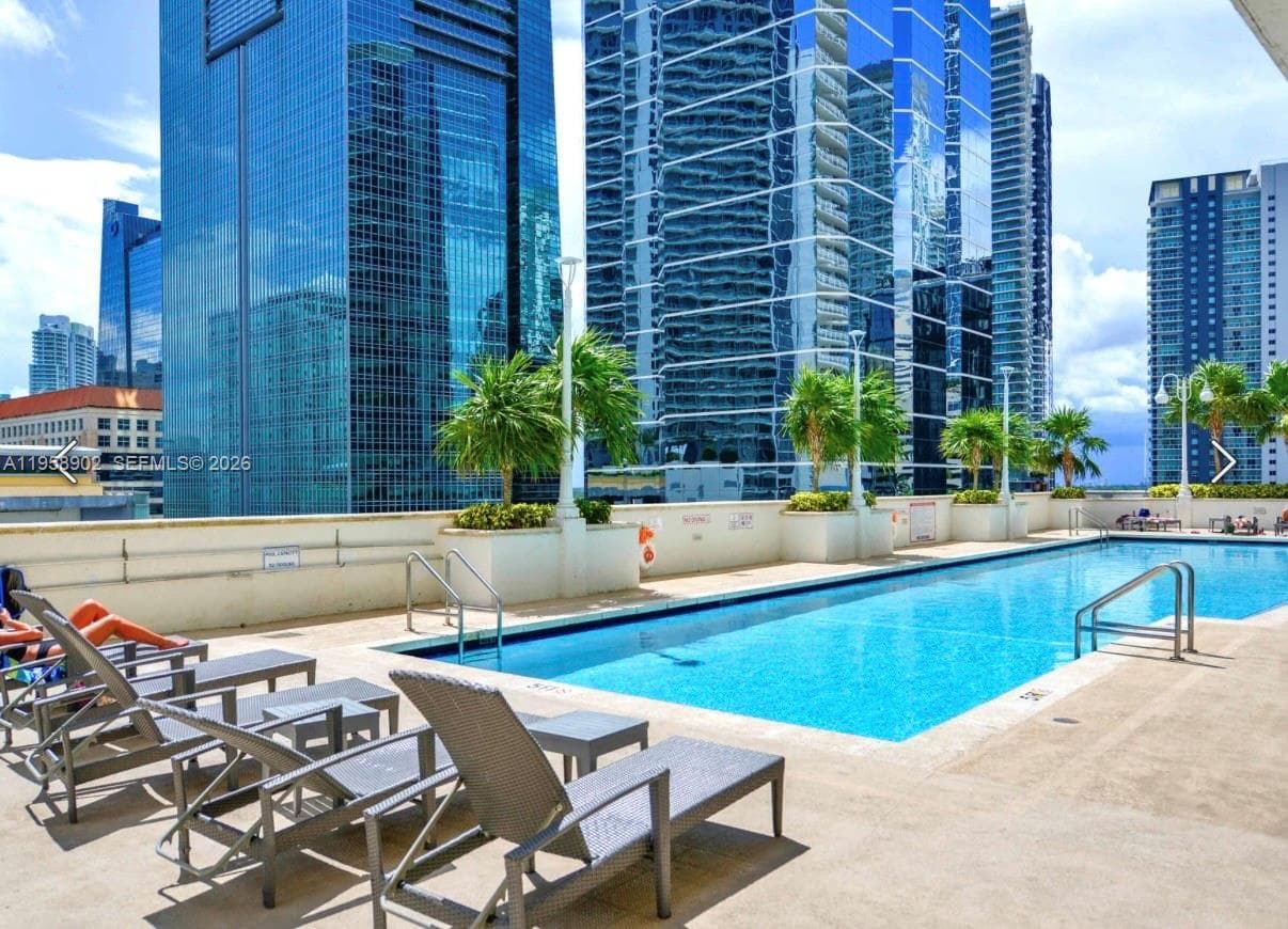 1200 Brickell Bay Dr 1509 photo 1