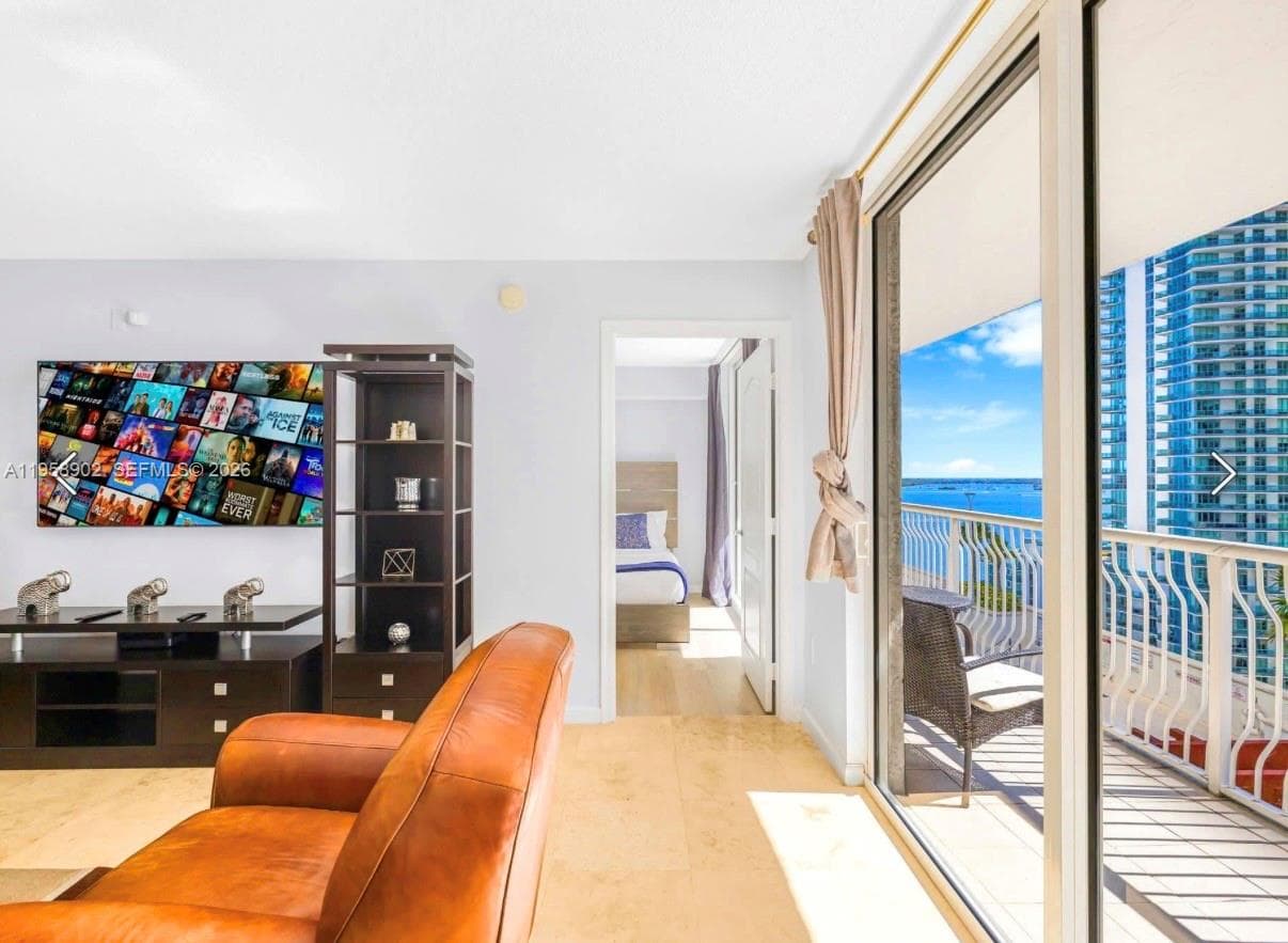 1200 Brickell Bay Dr 1509 photo 5
