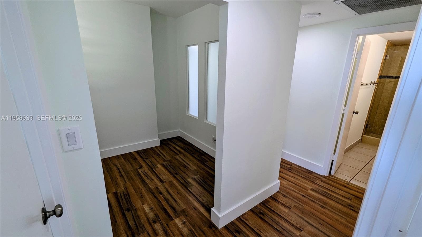 300 Bayview Dr 206 photo 17
