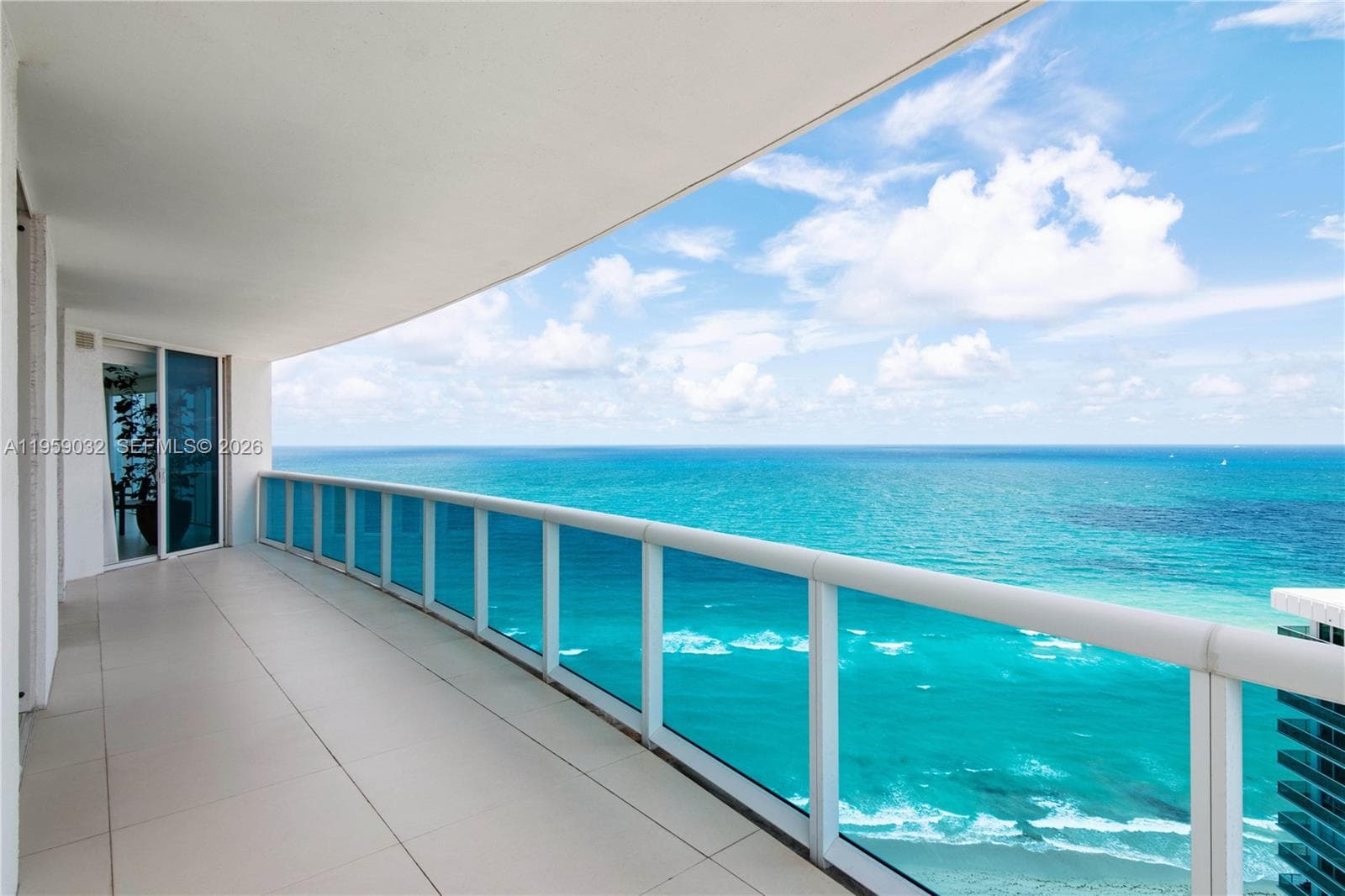 2711 S Ocean Dr 2205 photo 2