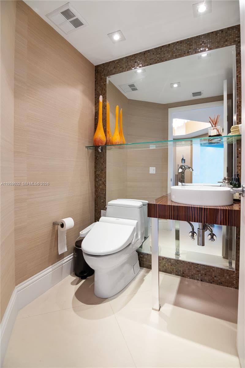 2711 S Ocean Dr 2205 photo 17