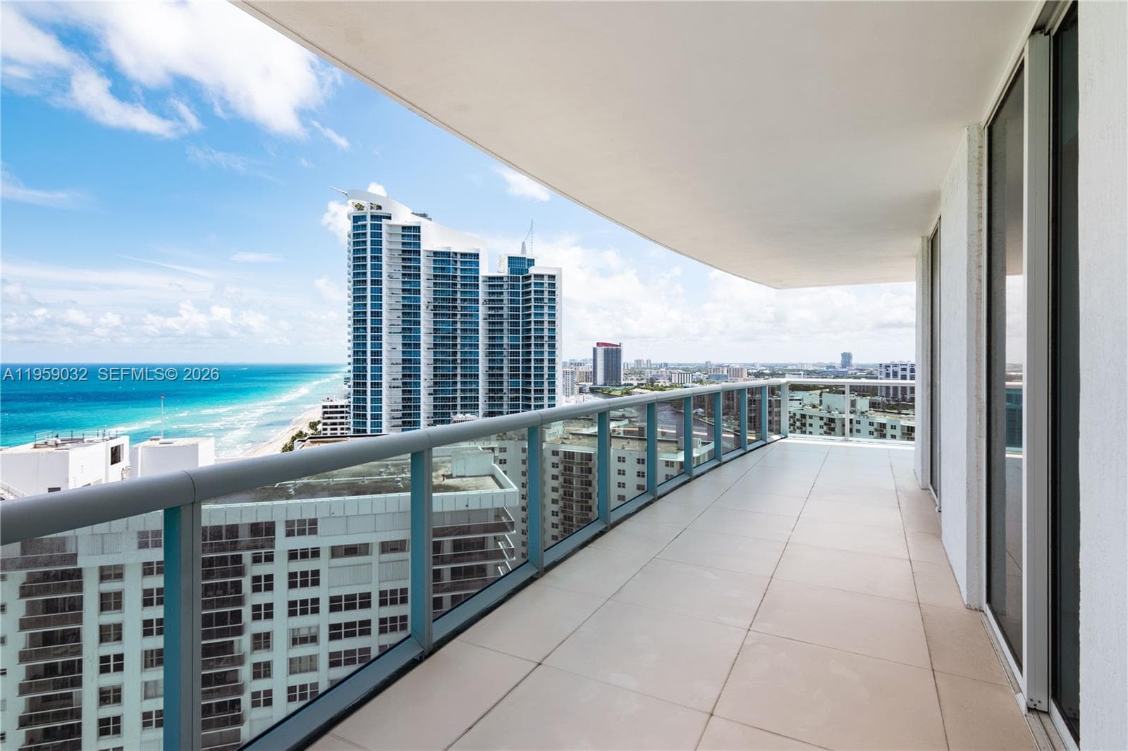 2711 S Ocean Dr 2205 photo 4
