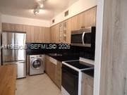 6770 Indian Creek Dr 8F photo 7