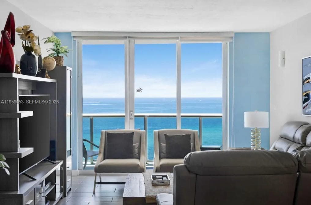 3801 S Ocean Dr 11N photo 1
