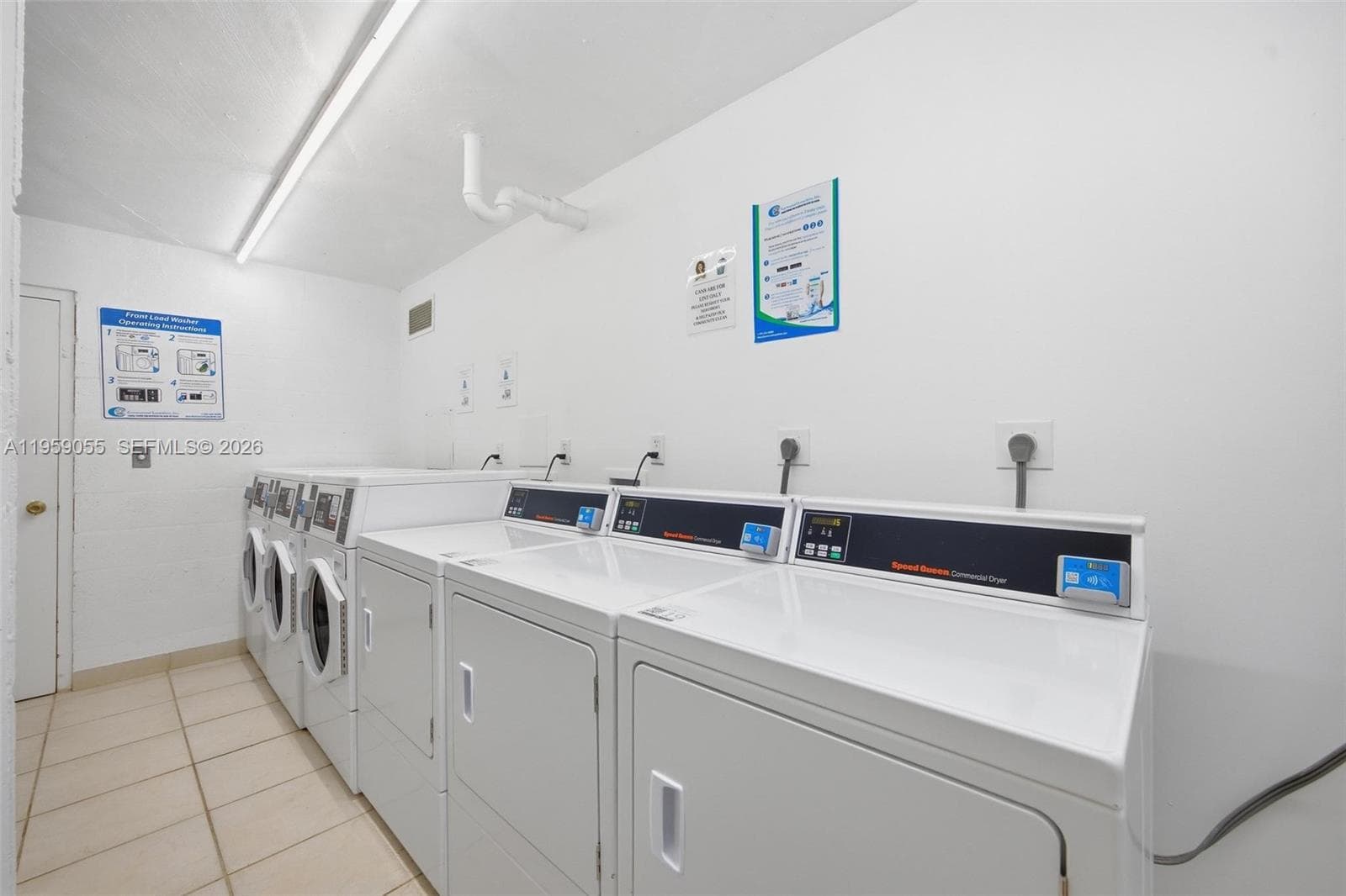 800 Parkview Dr 506 photo 21