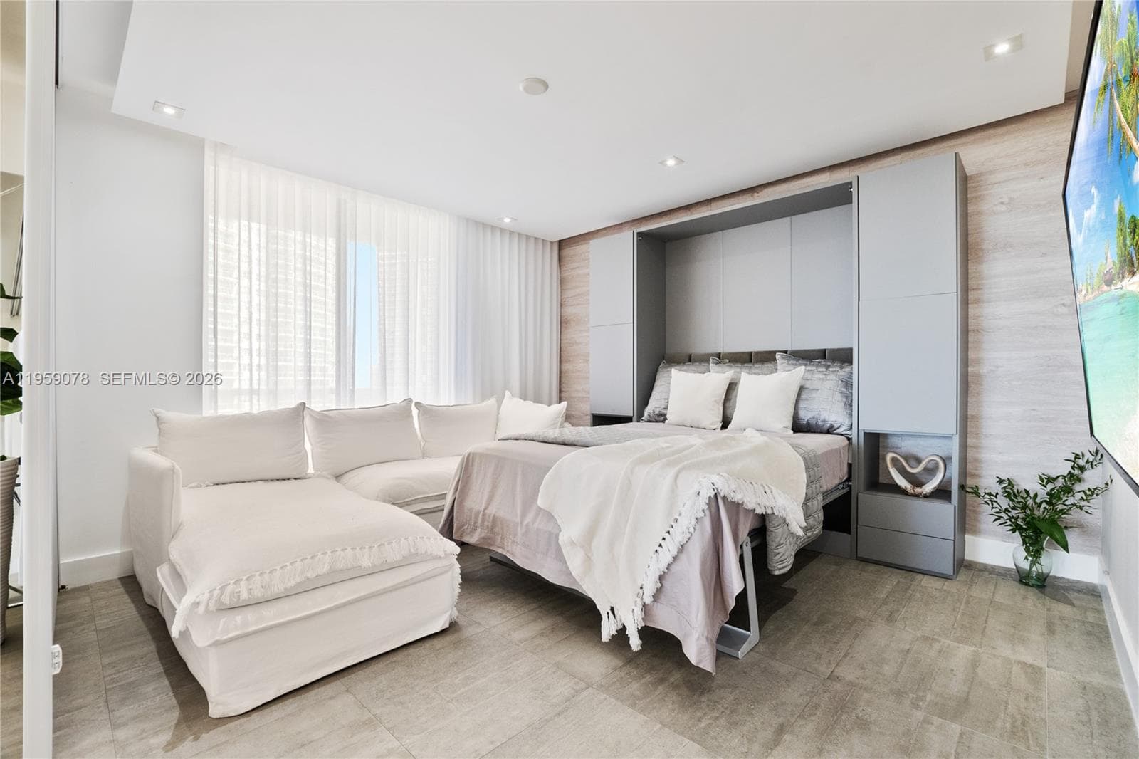 20281 Country Club Dr 808 photo 17