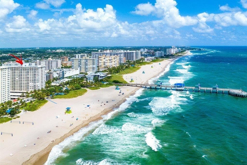 133 N Pompano Beach Boulevard 211 photo 1