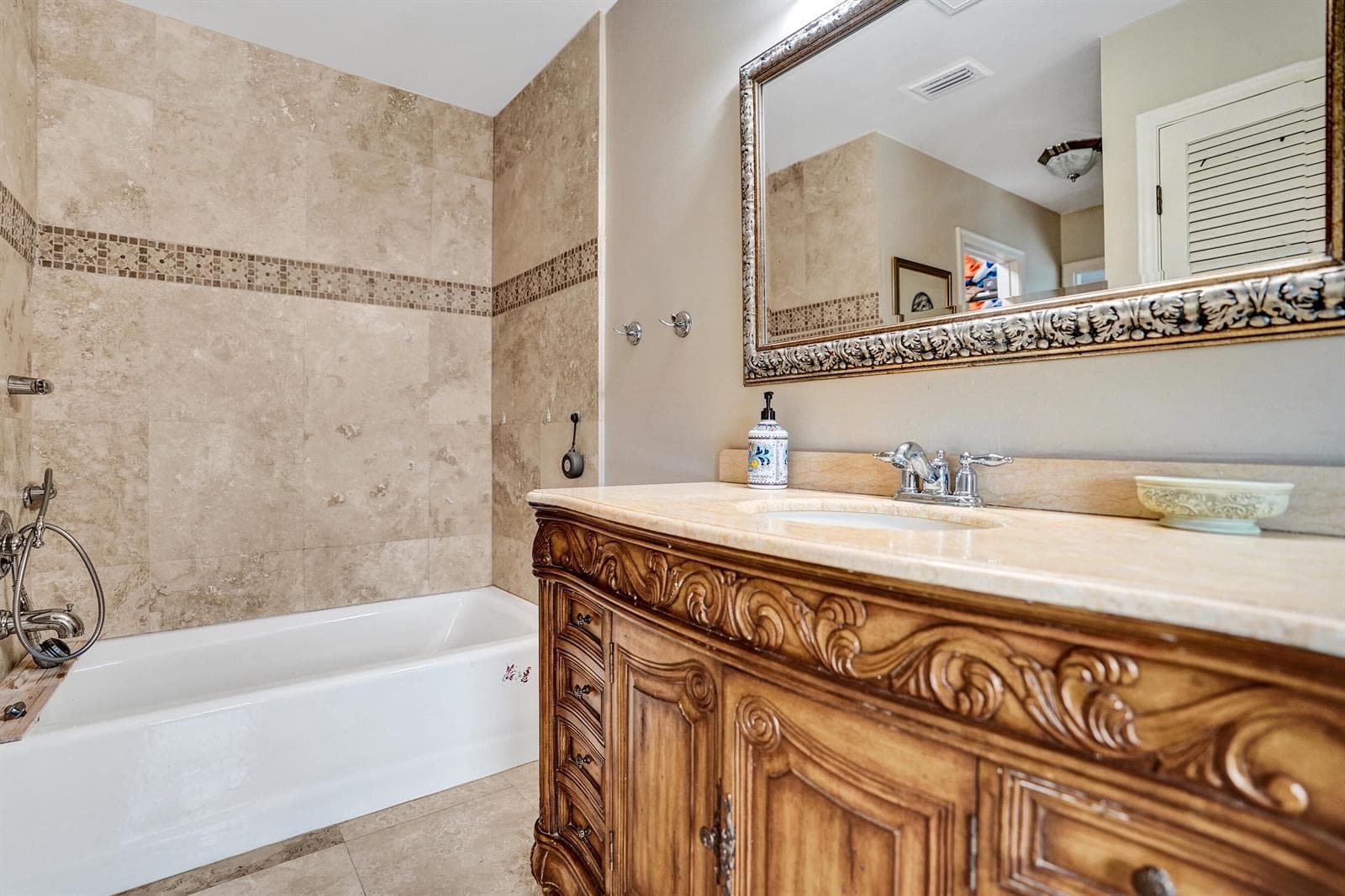 3001 NE 47th Street photo 21