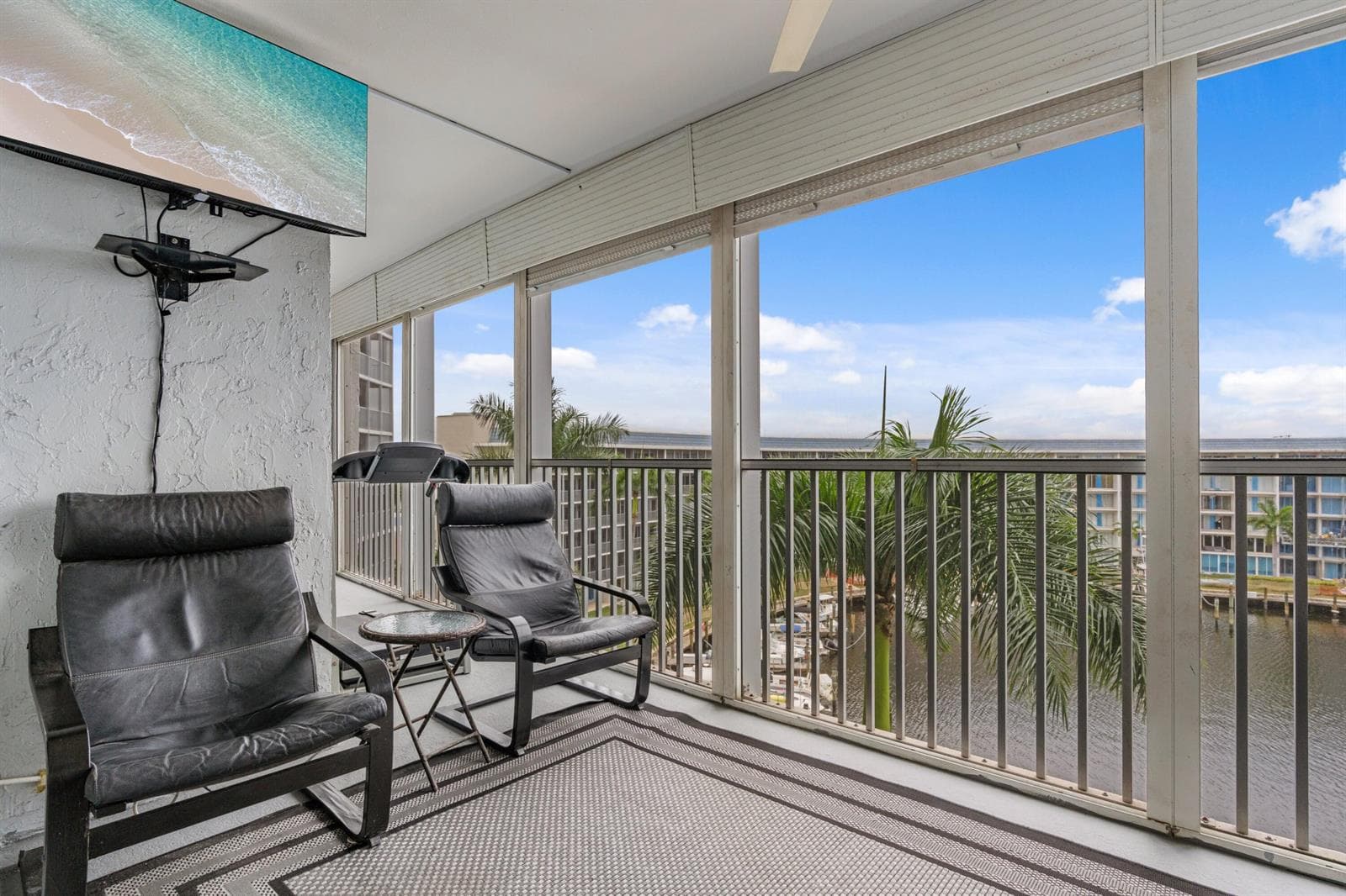 1523 E Hillsboro Boulevard 634 photo 22
