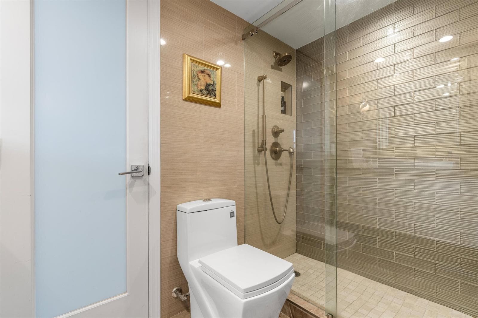 1523 E Hillsboro Boulevard 634 photo 20