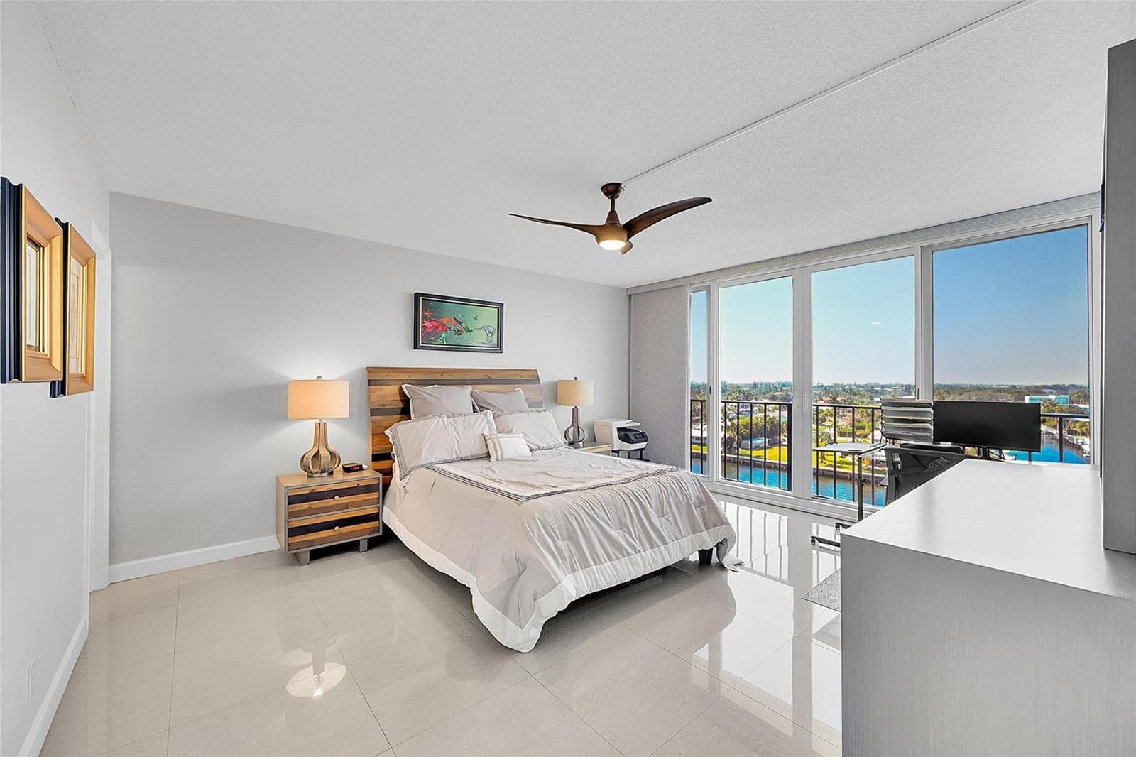 521 N Riverside Drive 707 photo 10