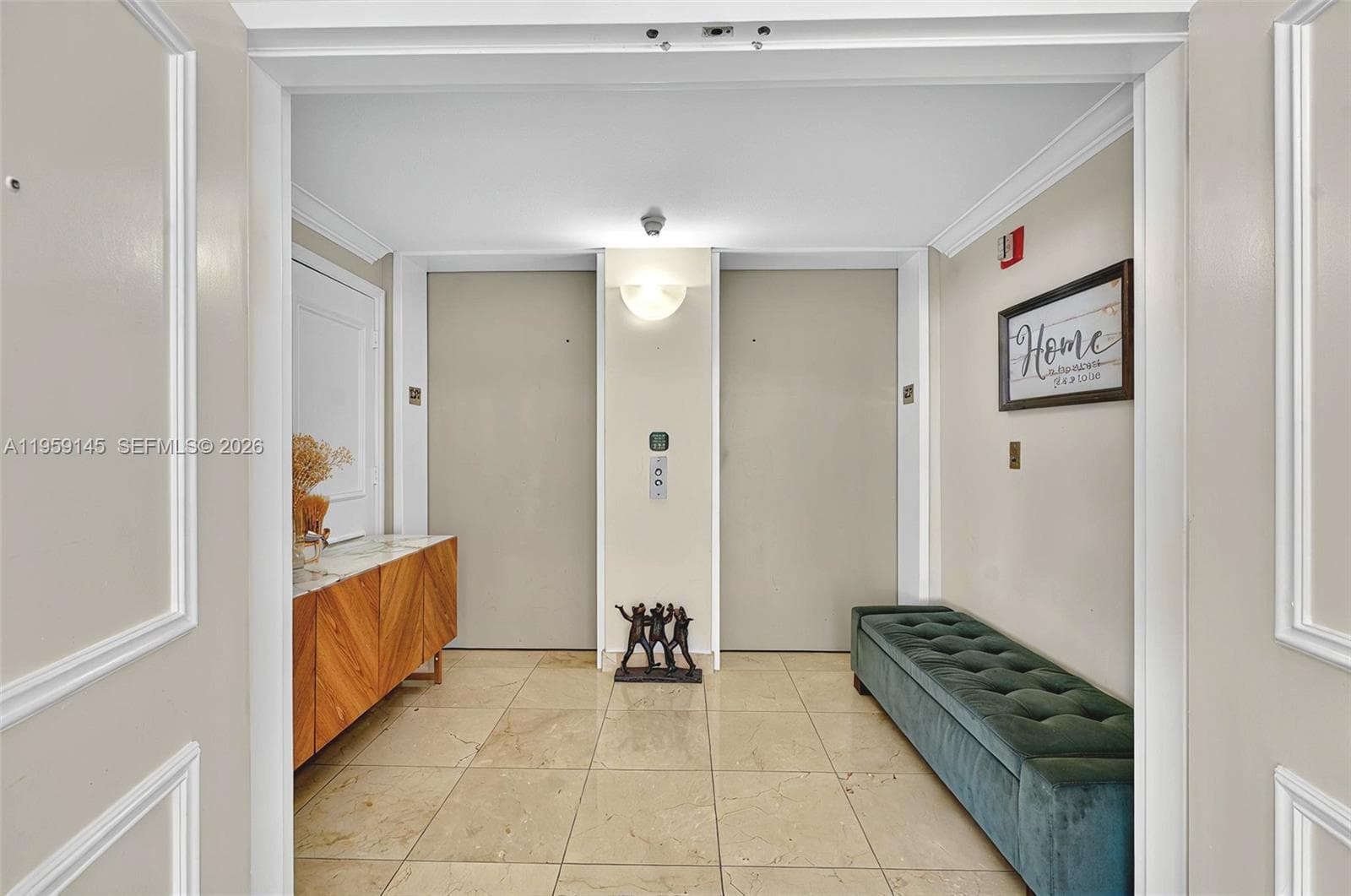 21050 Point Pl 2301 photo 12