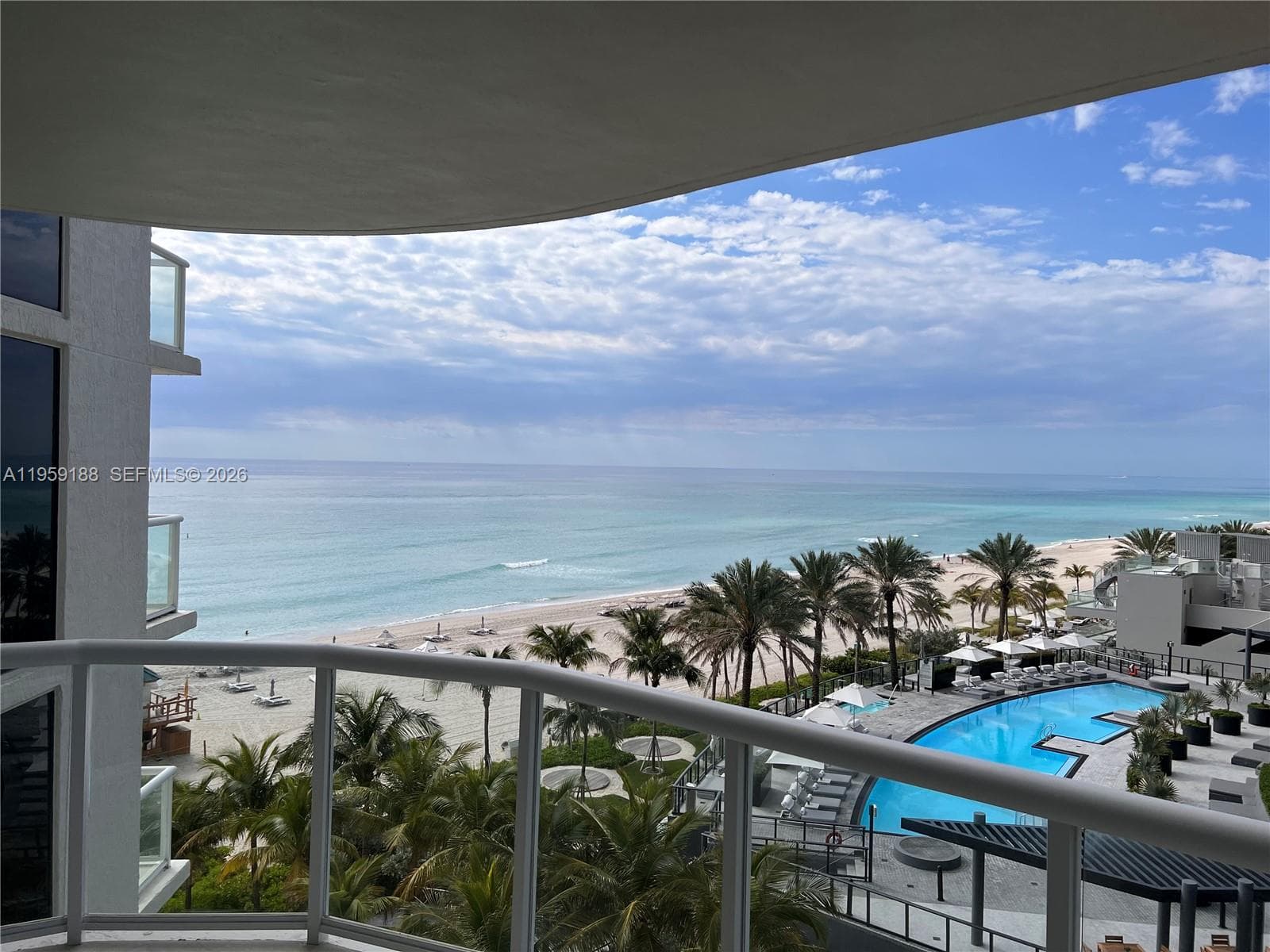 18671 Collins Ave 601 photo 9