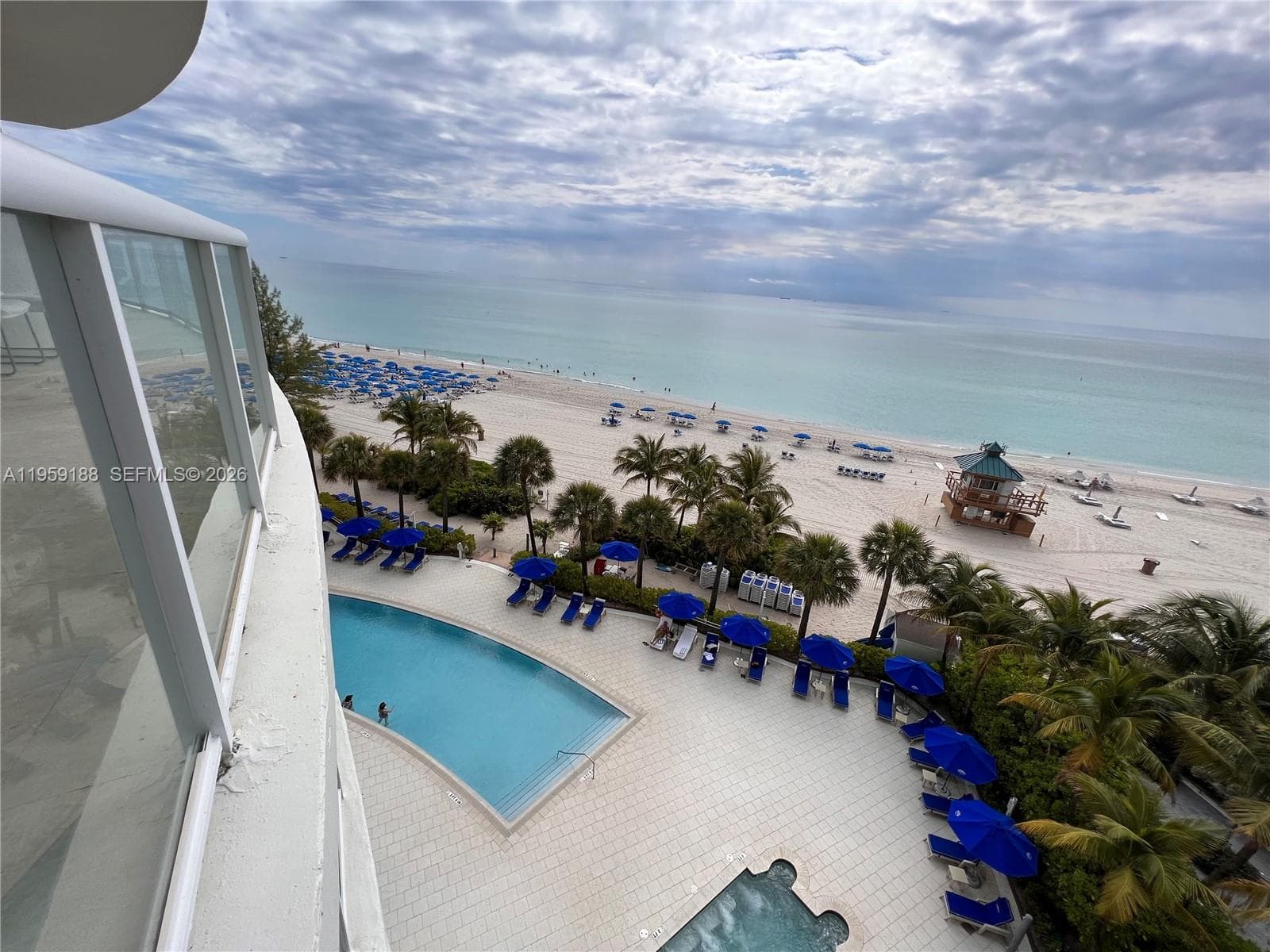 18671 Collins Ave 601 photo 10