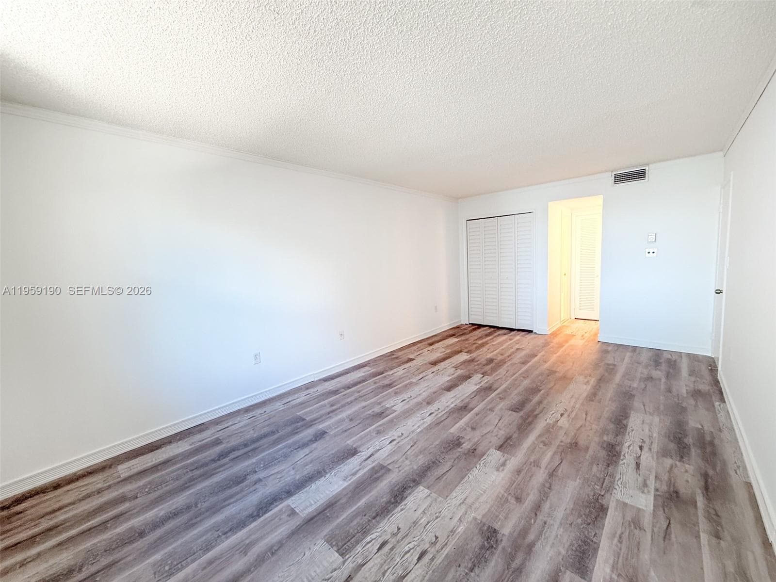 5750 Collins Ave 6J photo 13