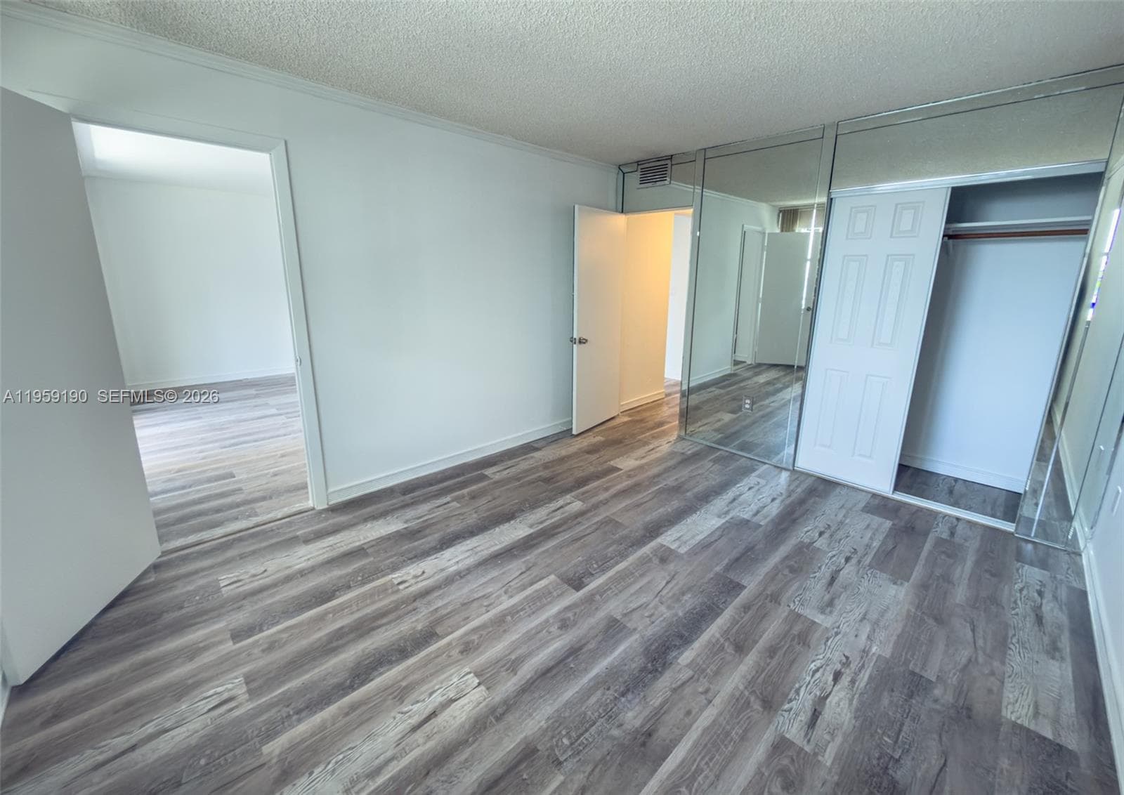 5750 Collins Ave 6J photo 14