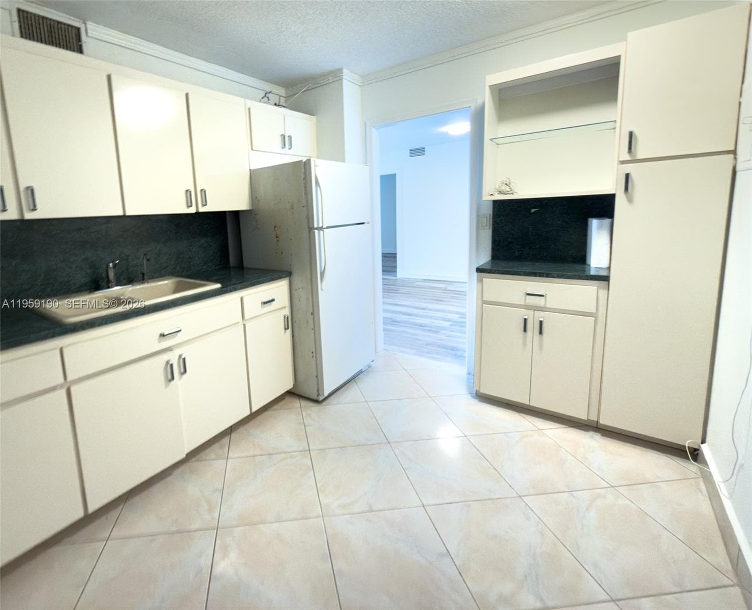 5750 Collins Ave 6J photo 19