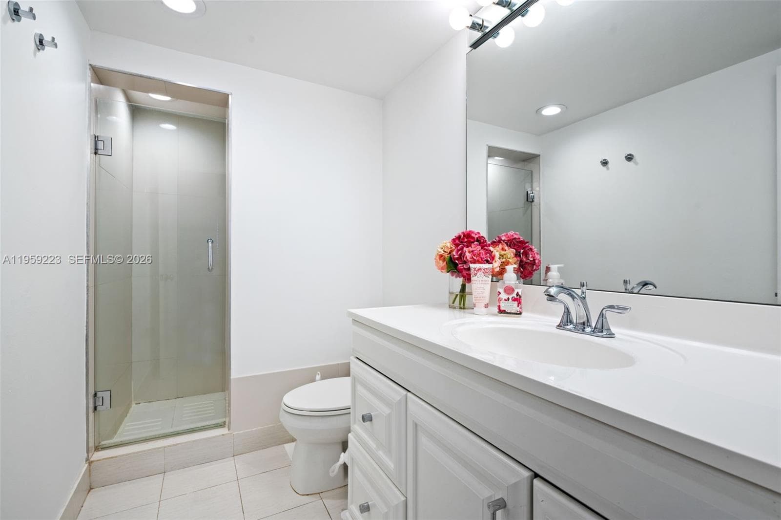 19390 Collins Ave 1221 photo 16