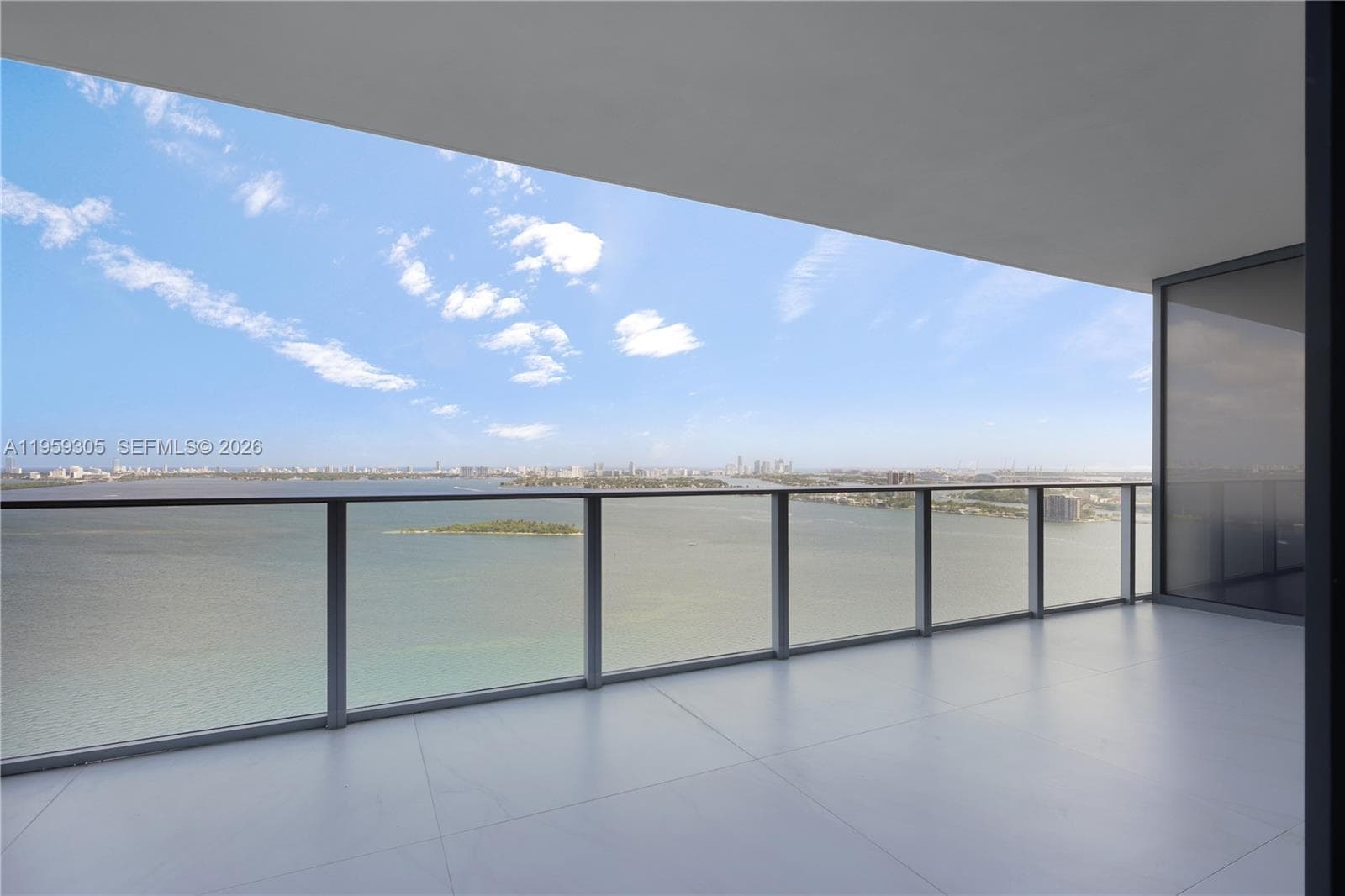 700 24 Street 2803 photo 17